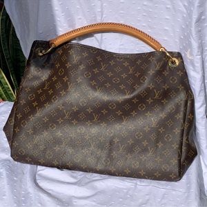 Louis Vuitton Artsy GM